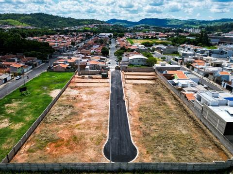 Terreno à venda em Amparo, Conjunto Habitacional Alberto Marques, com 143 m²